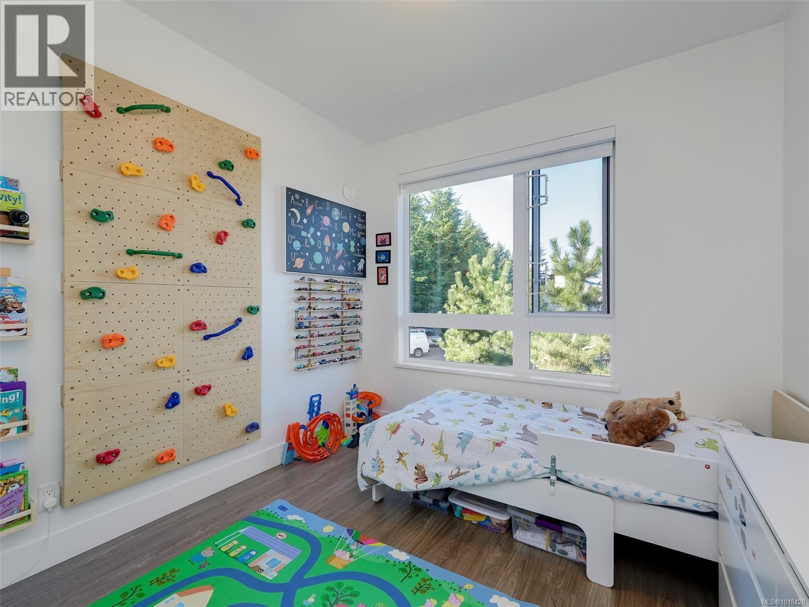 218 960 Reunion Avenue, Langford