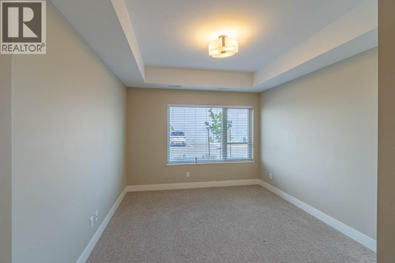 #31 2171 VAN HORNE DRIVE - 13