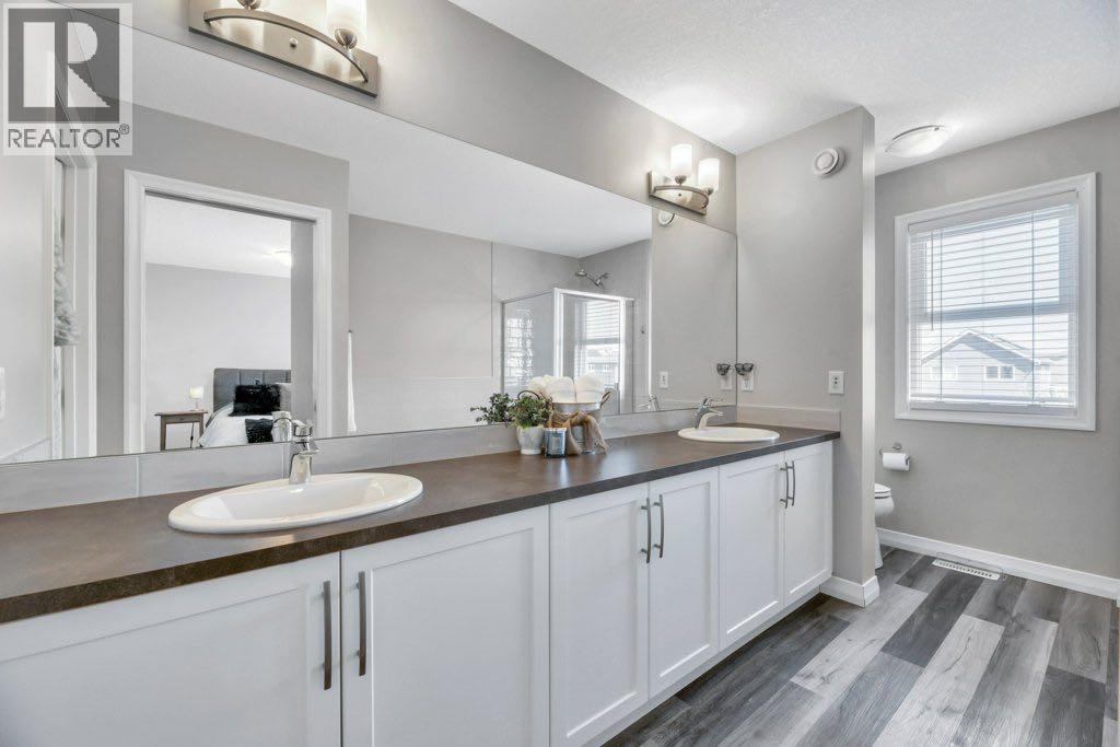 Single Family House 3 Level for Sale in  Evanston Hill NW Evanston Calgary 