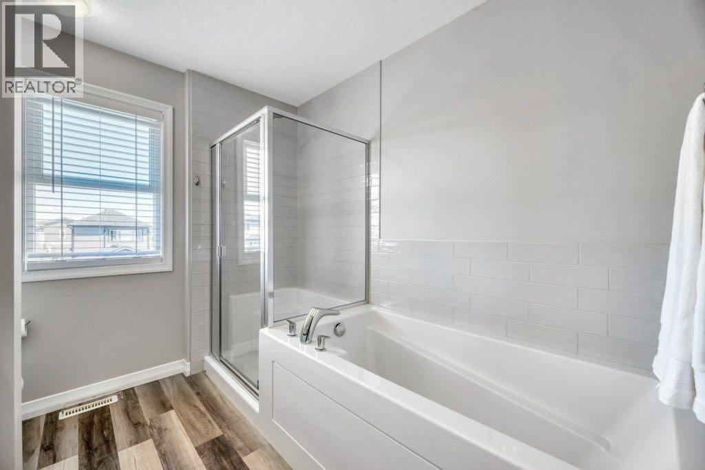 Single Family House 3 Level for Sale in  Evanston Hill NW Evanston Calgary 