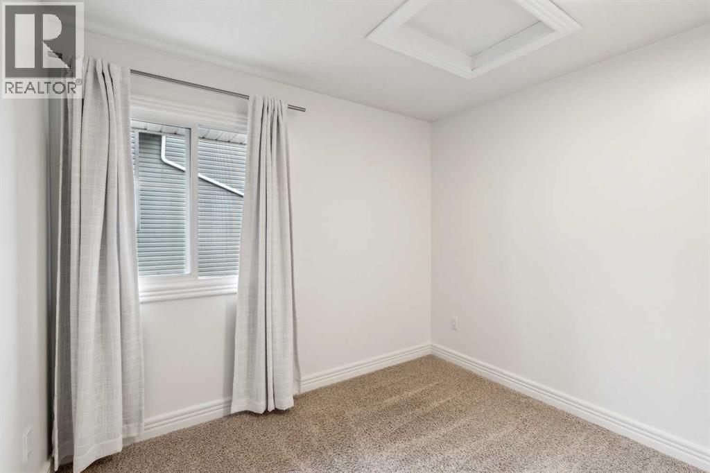 Single Family House for Sale in   Glamis Green SW Glamorgan Calgary 