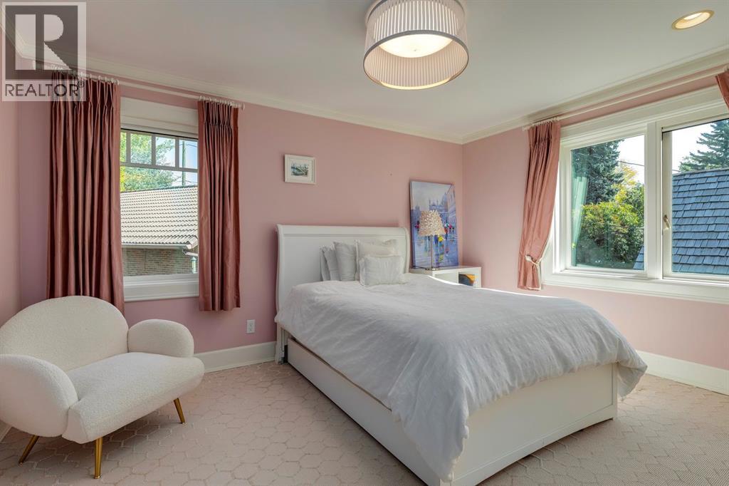 Single Family House for Sale in  Montreal Avenue SW Upper Mount Royal Calgary 