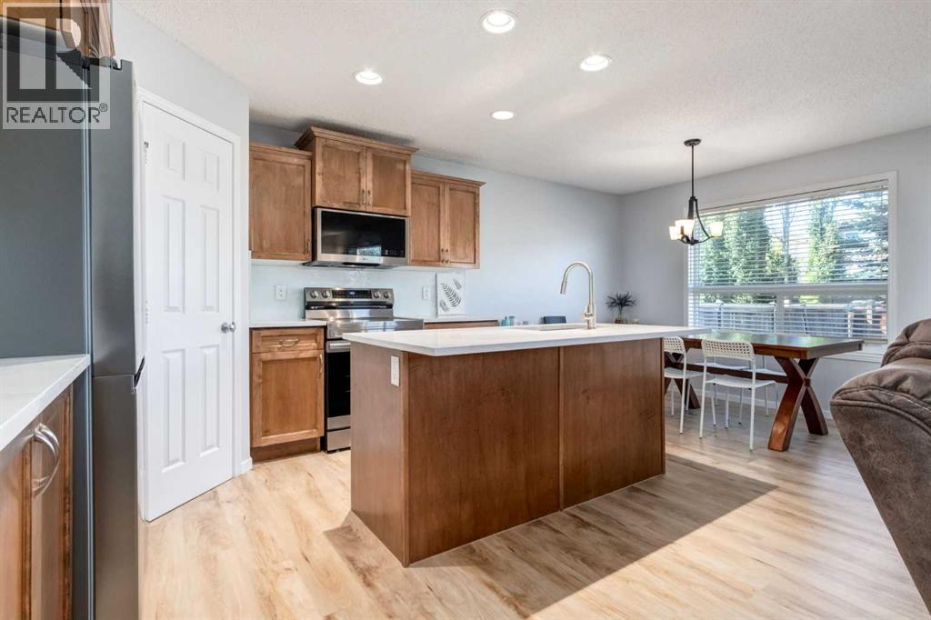 Single Family House for Sale in  Tuscany Springs Hill NW Tuscany Calgary 