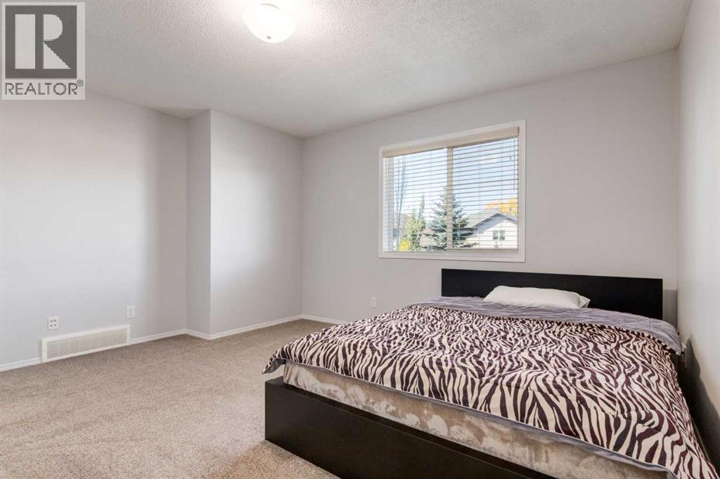 Single Family House for Sale in  Tuscany Springs Hill NW Tuscany Calgary 