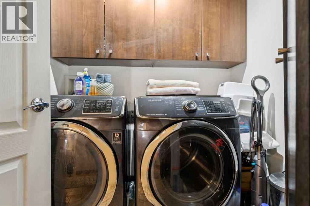 Single Family House for Sale in   Sierra Morena Mews SW Signal Hill Calgary 