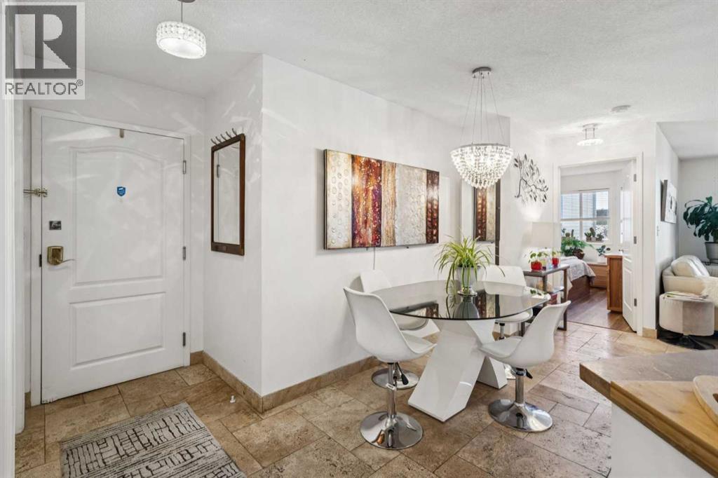 Single Family House for Sale in   Sierra Morena Mews SW Signal Hill Calgary 