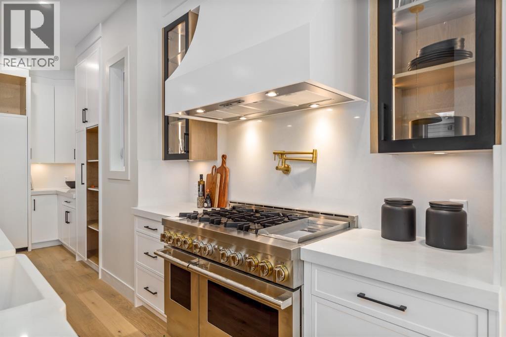 Single Family House for Sale in   Street NW Hillhurst Calgary 