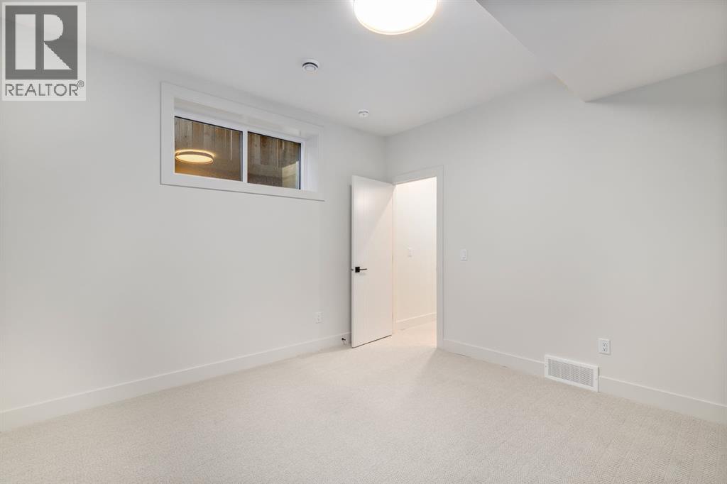 Single Family House for Sale in   Street NW Hillhurst Calgary 