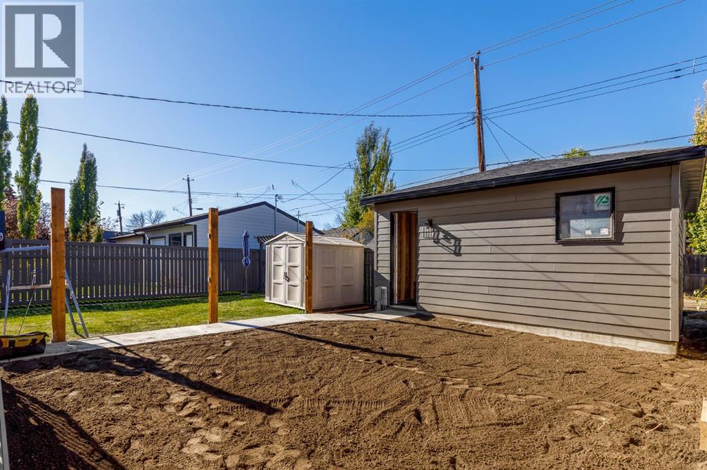 Single Family House for Sale in   Street NW Hillhurst Calgary 