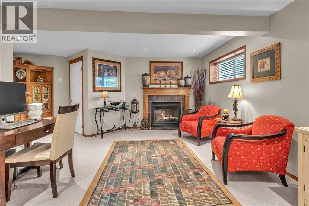 Single Family House for Sale in  Tuscany Ridge Green NW Tuscany Calgary 