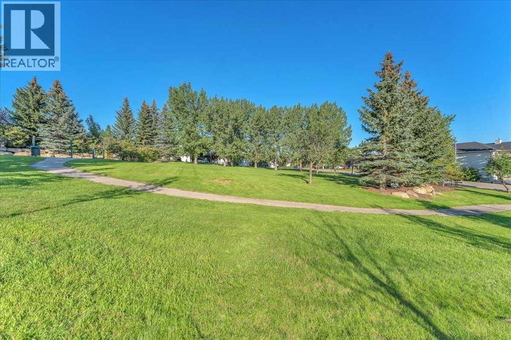 Single Family House for Sale in  Tuscany Ridge Green NW Tuscany Calgary 