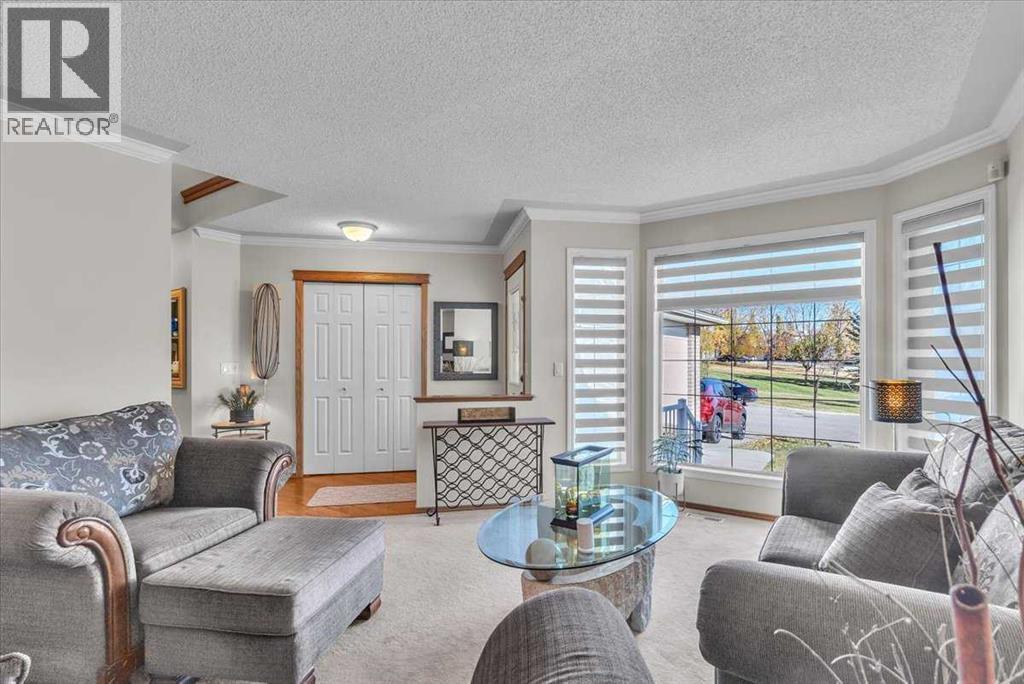 Single Family House for Sale in  Tuscany Ridge Green NW Tuscany Calgary 