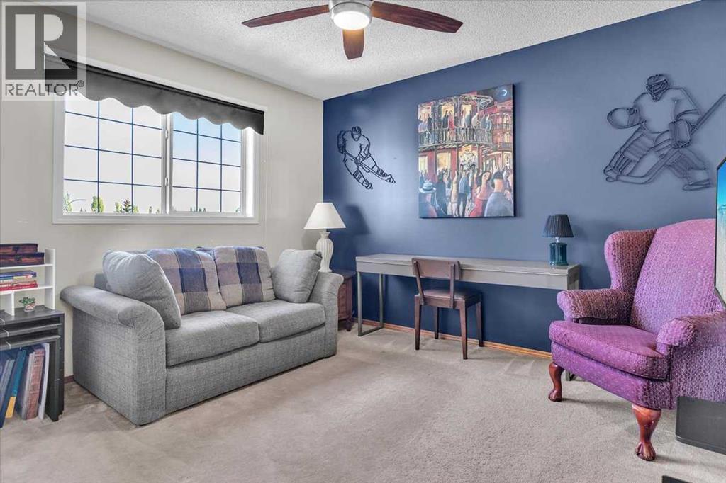 Single Family House for Sale in  Tuscany Ridge Green NW Tuscany Calgary 