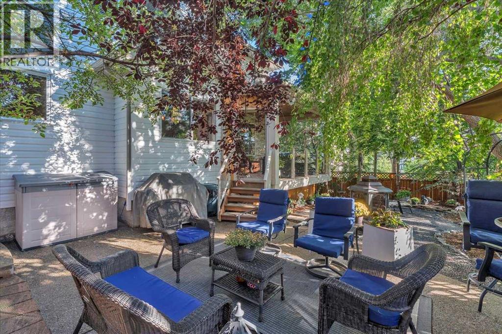 Single Family House for Sale in  Tuscany Ridge Green NW Tuscany Calgary 