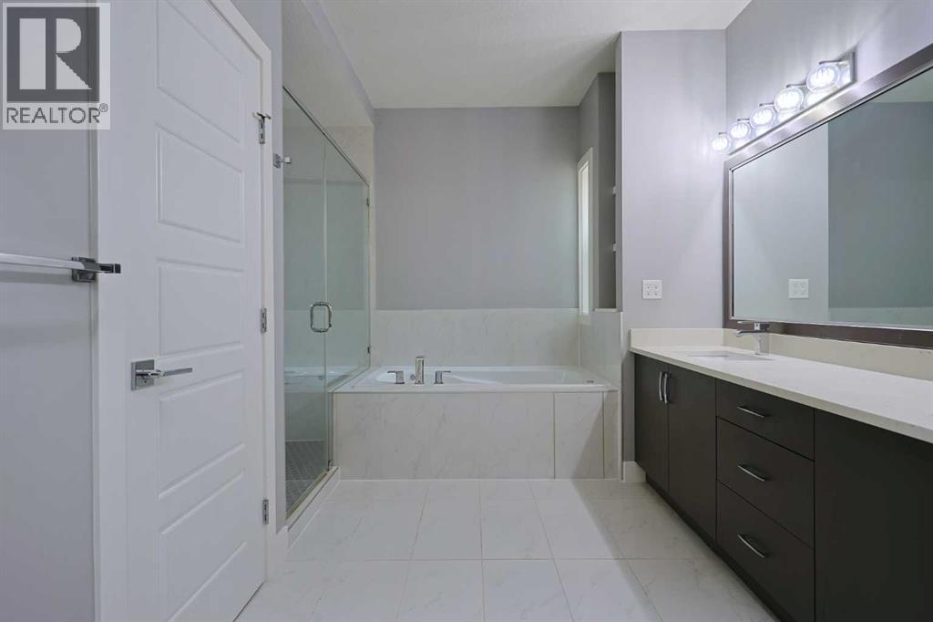 Single Family House for Sale in   Avenue NW Capitol Hill Calgary 