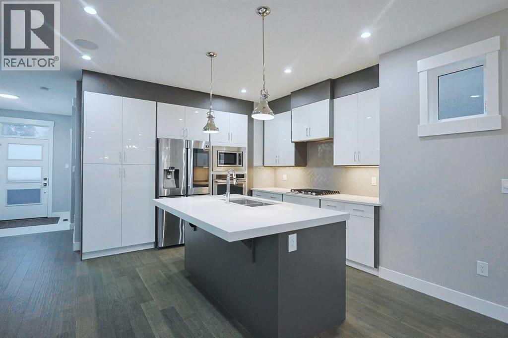 Single Family House for Sale in   Avenue NW Capitol Hill Calgary 