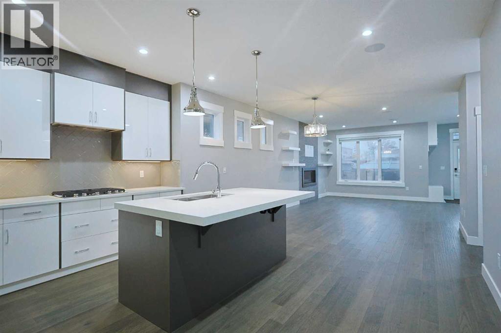 Single Family House for Sale in   Avenue NW Capitol Hill Calgary 