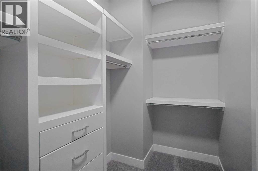 Single Family House for Sale in   Avenue NW Capitol Hill Calgary 