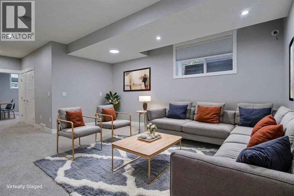 Single Family House for Sale in   Avenue NW Capitol Hill Calgary 