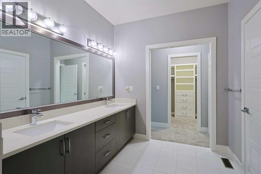 Single Family House for Sale in   Avenue NW Capitol Hill Calgary 