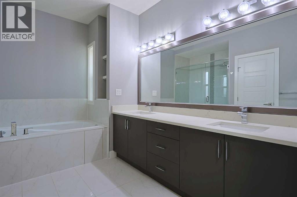 Single Family House for Sale in   Avenue NW Capitol Hill Calgary 