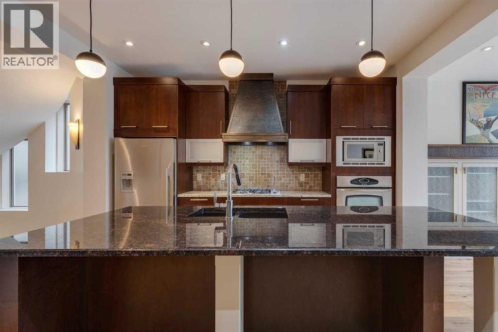 Single Family House for Sale in   Avenue SW South Calgary Calgary 