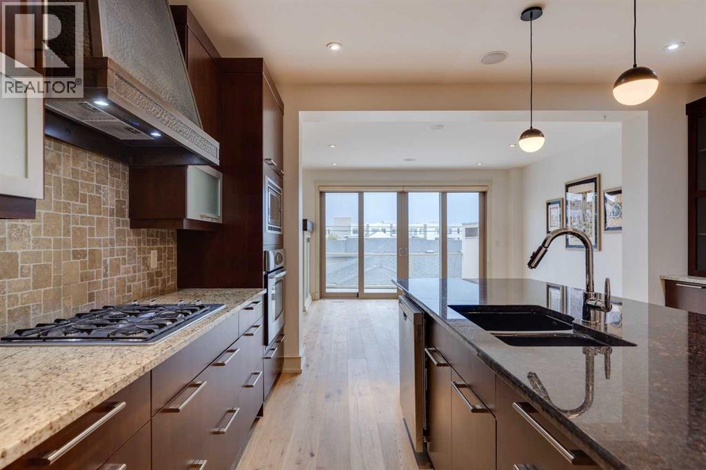 Single Family House for Sale in   Avenue SW South Calgary Calgary 