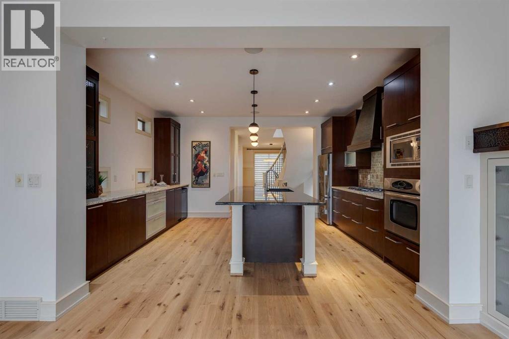 Single Family House for Sale in   Avenue SW South Calgary Calgary 