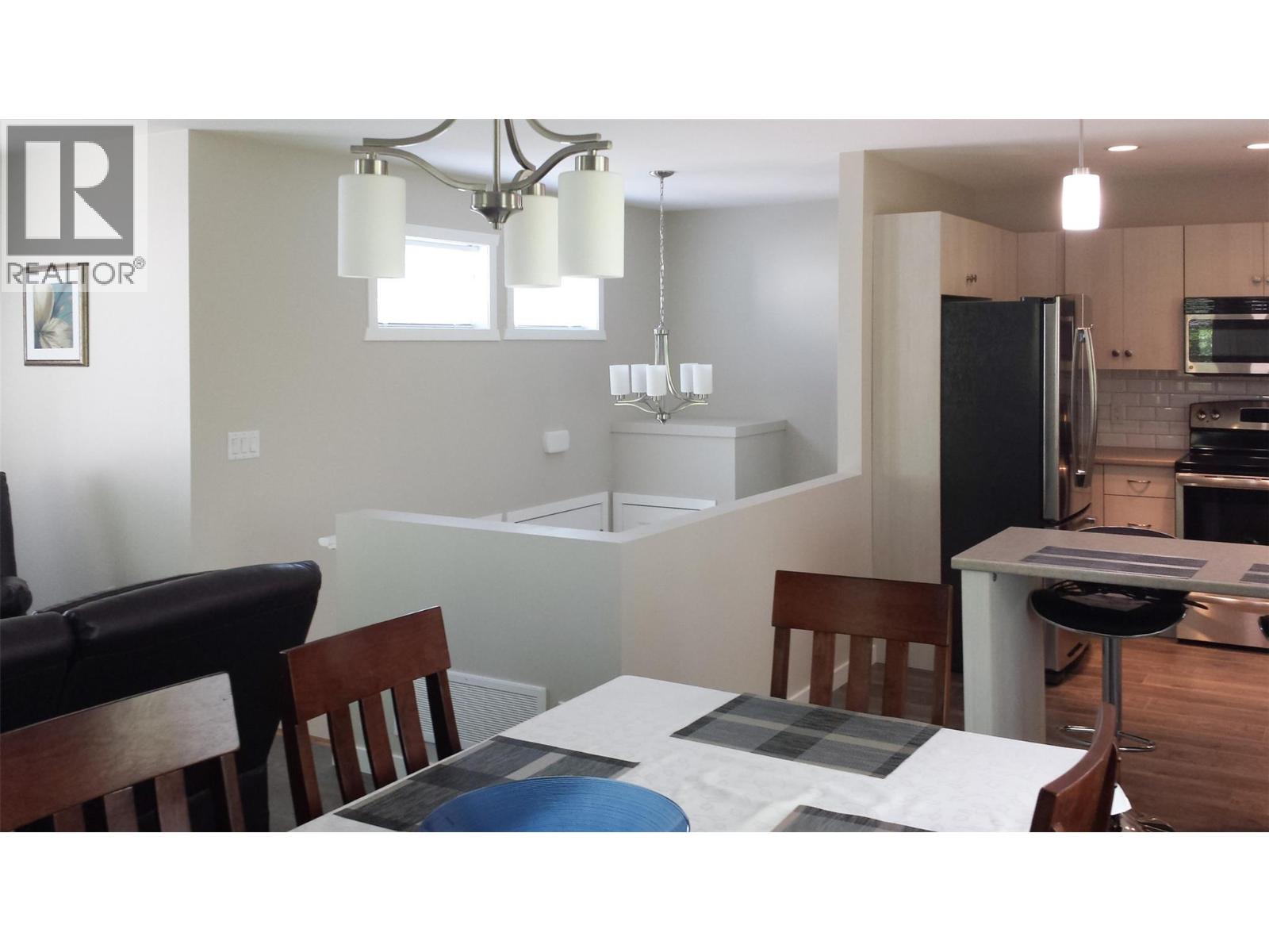  930-932 Lawson Avenue, Kelowna