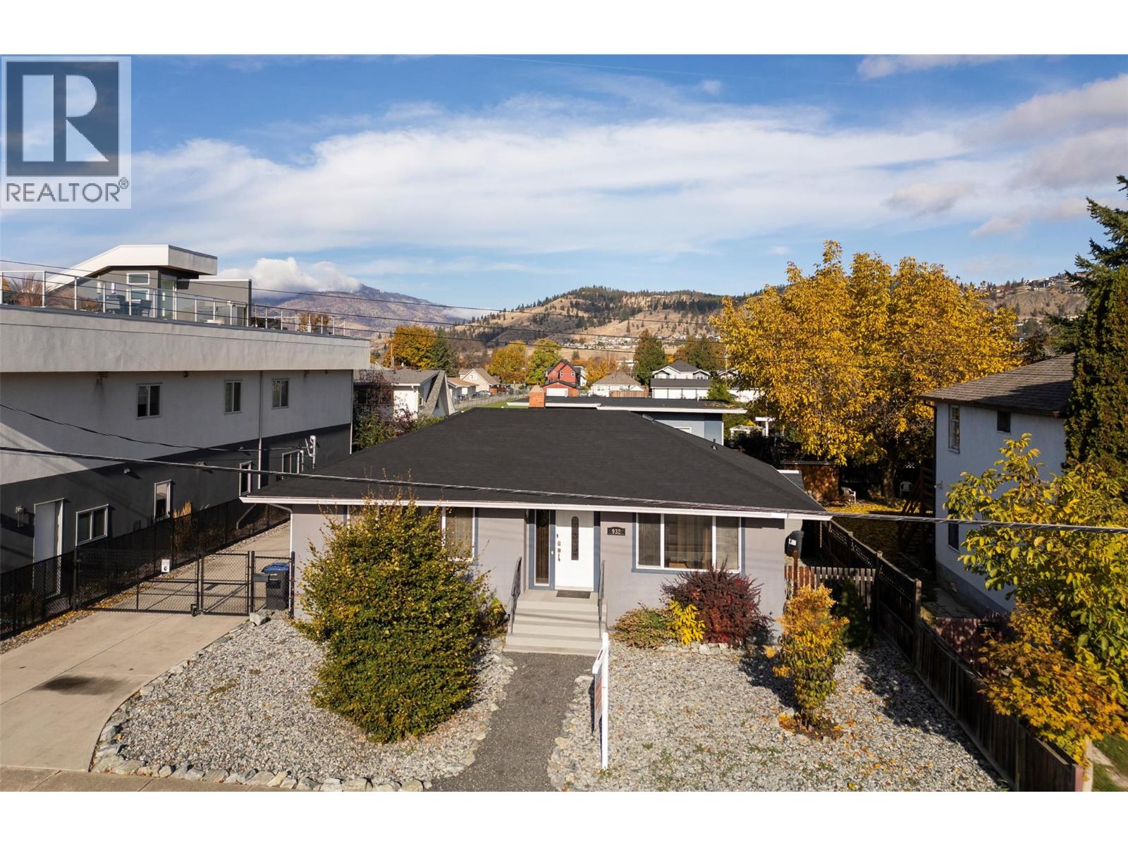  930-932 Lawson Avenue, Kelowna