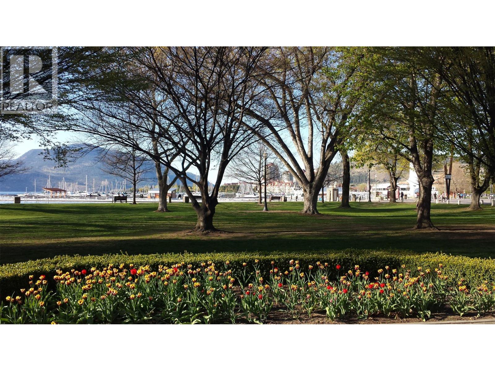  930-932 Lawson Avenue, Kelowna