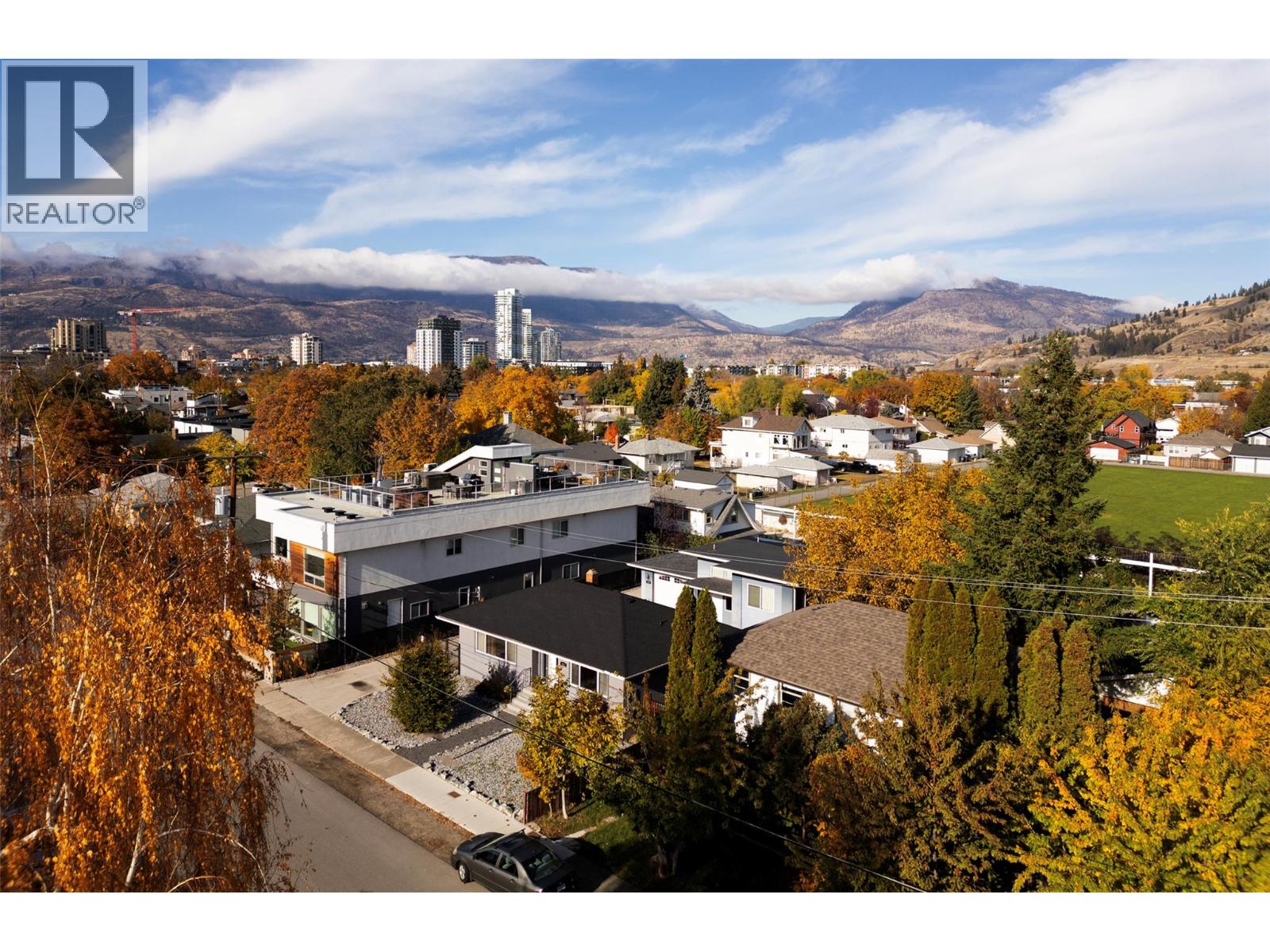  930-932 Lawson Avenue, Kelowna