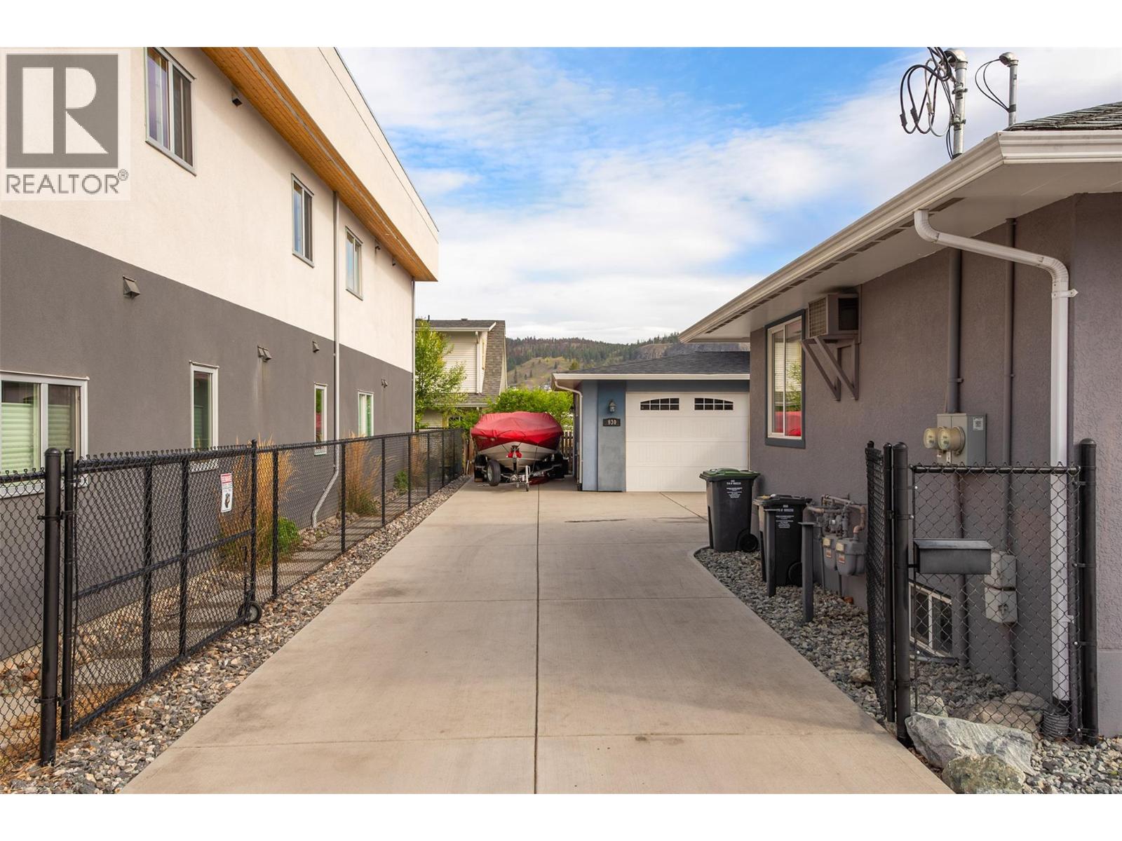  930-932 Lawson Avenue, Kelowna