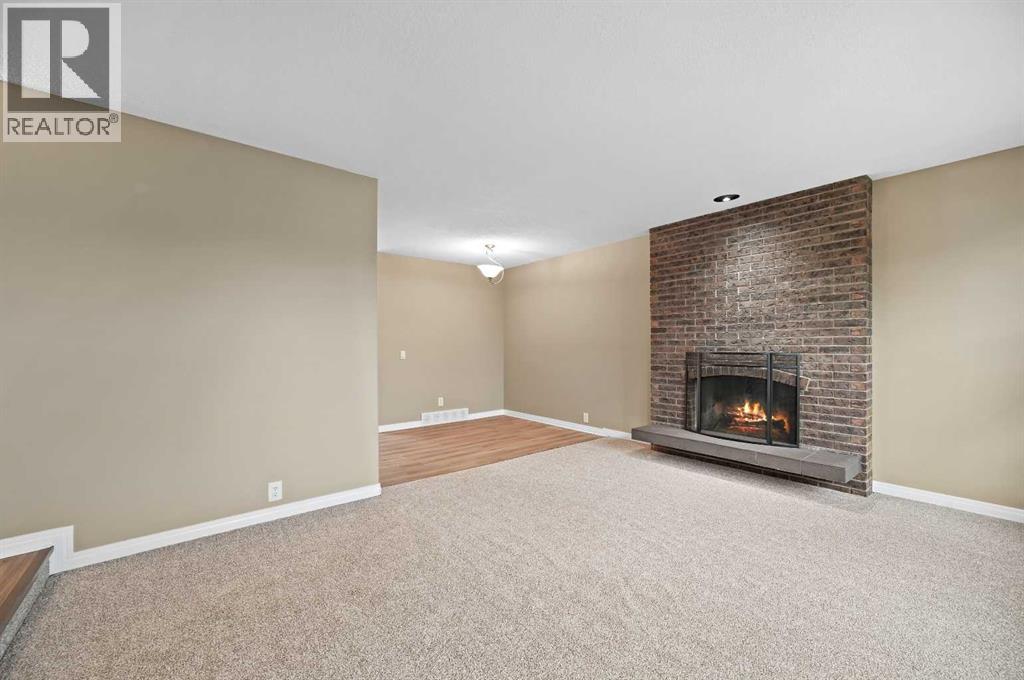 Single Family House Bungalow for Sale in   Avenue NE Pineridge Calgary 