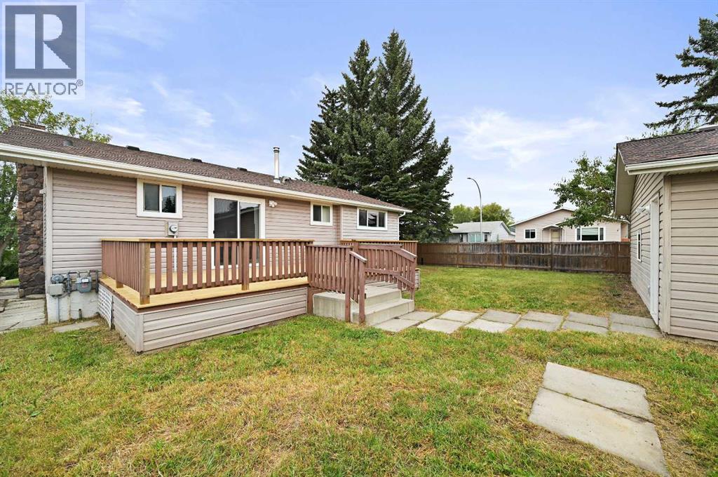 Single Family House Bungalow for Sale in   Avenue NE Pineridge Calgary 