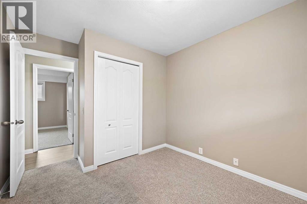 Single Family House Bungalow for Sale in   Avenue NE Pineridge Calgary 