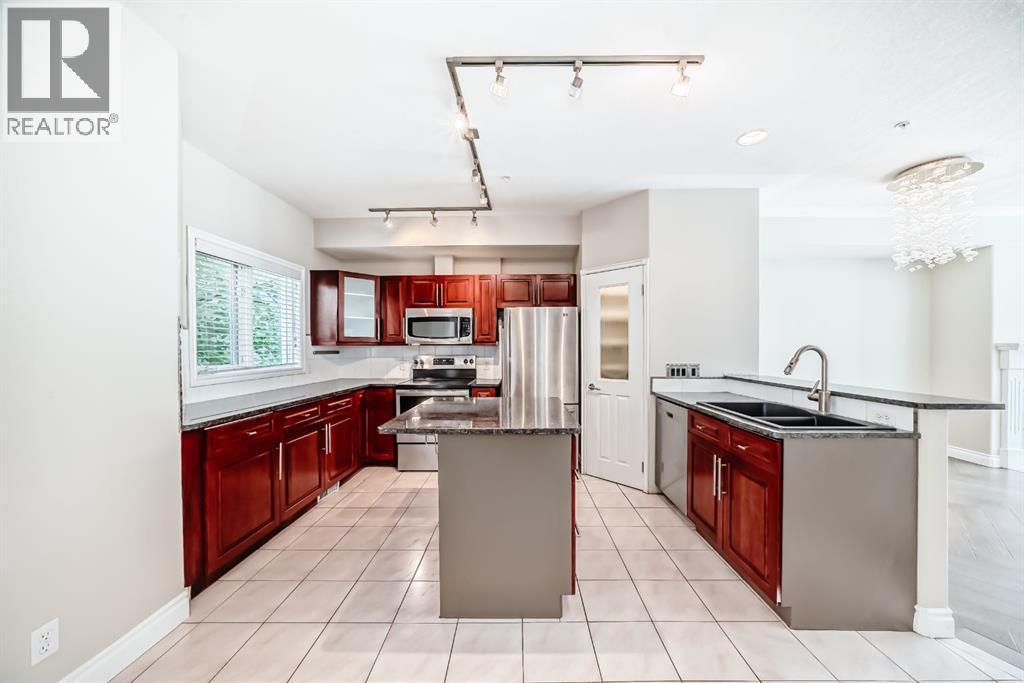 Single Family House for Sale in   Street SW Lower Mount Royal Calgary 