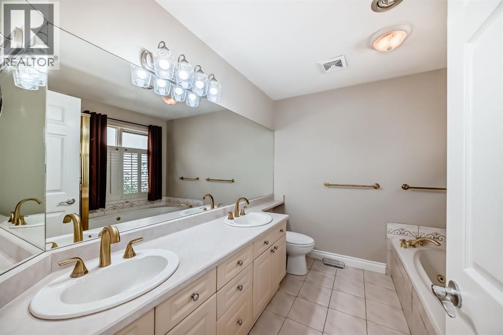 Single Family House for Sale in   Street SW Lower Mount Royal Calgary 