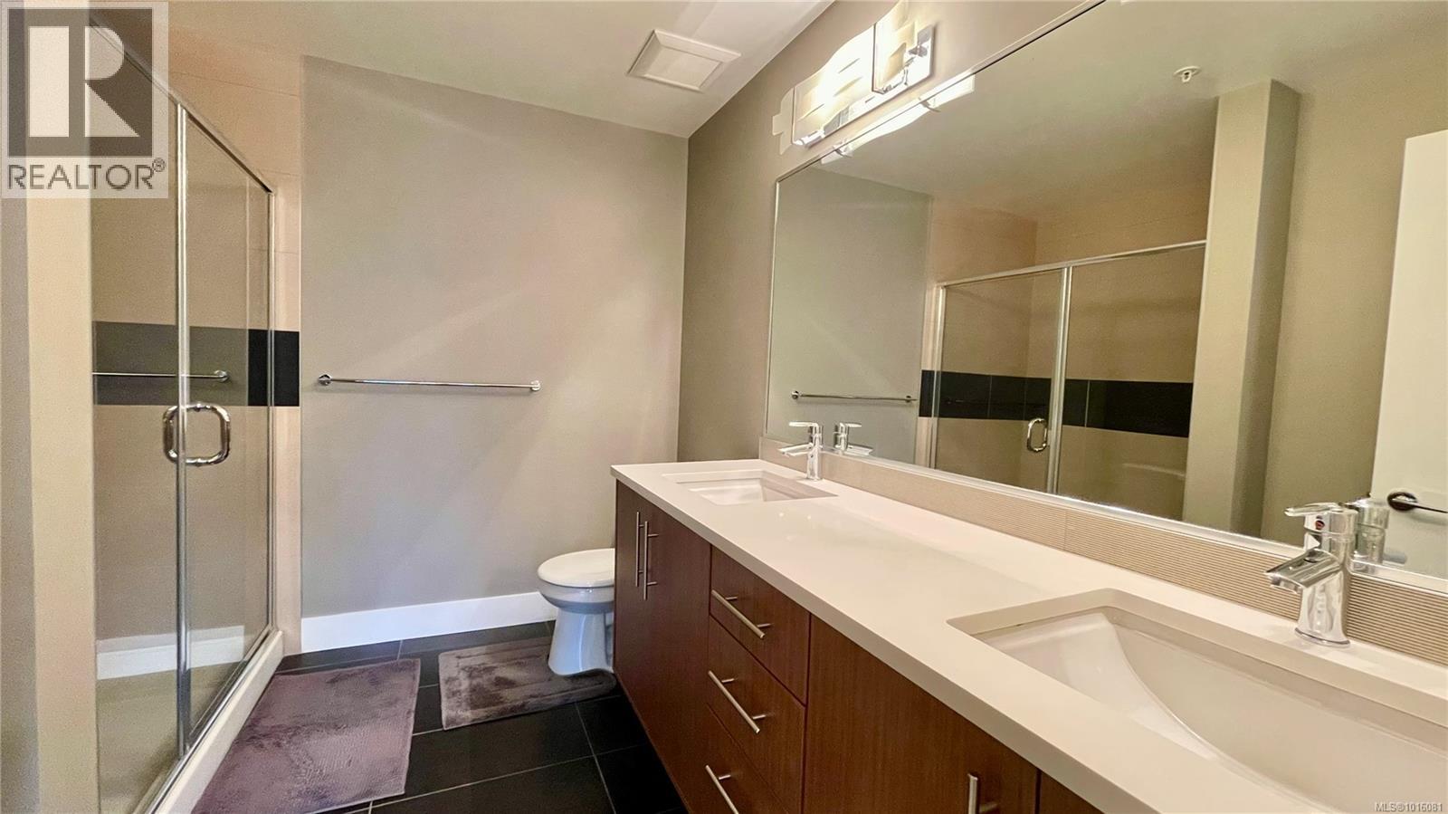 405 740 TRAVINO Lane, Saanich