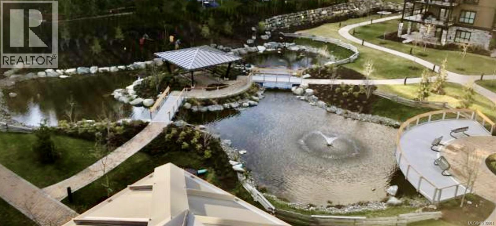 405 740 TRAVINO Lane, Saanich