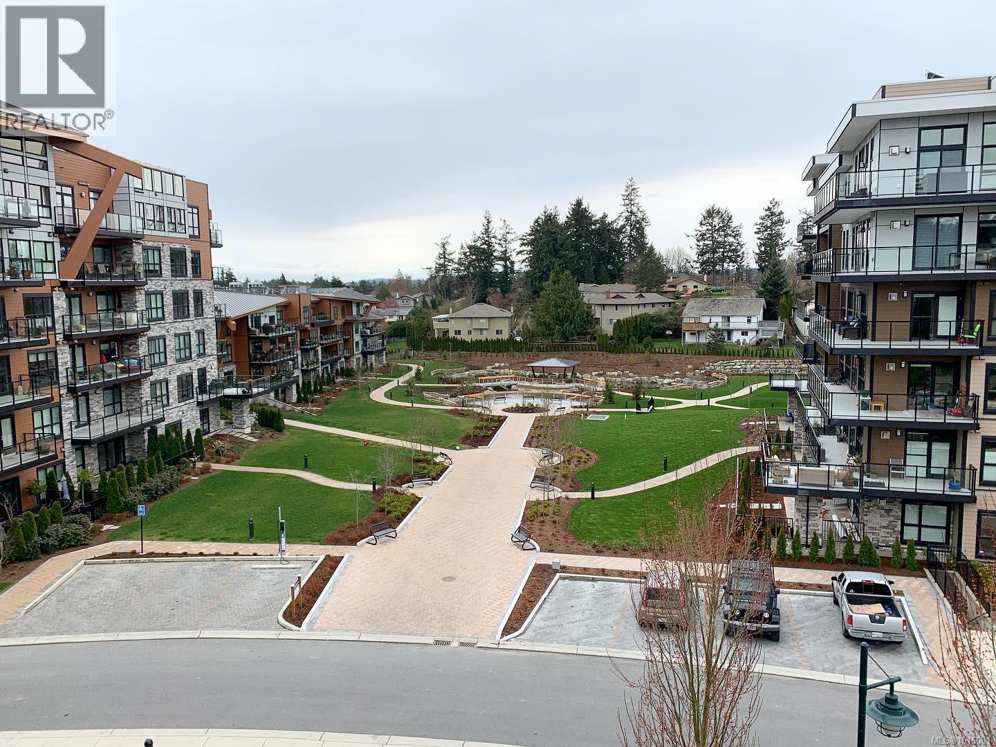 405 740 TRAVINO Lane, Saanich