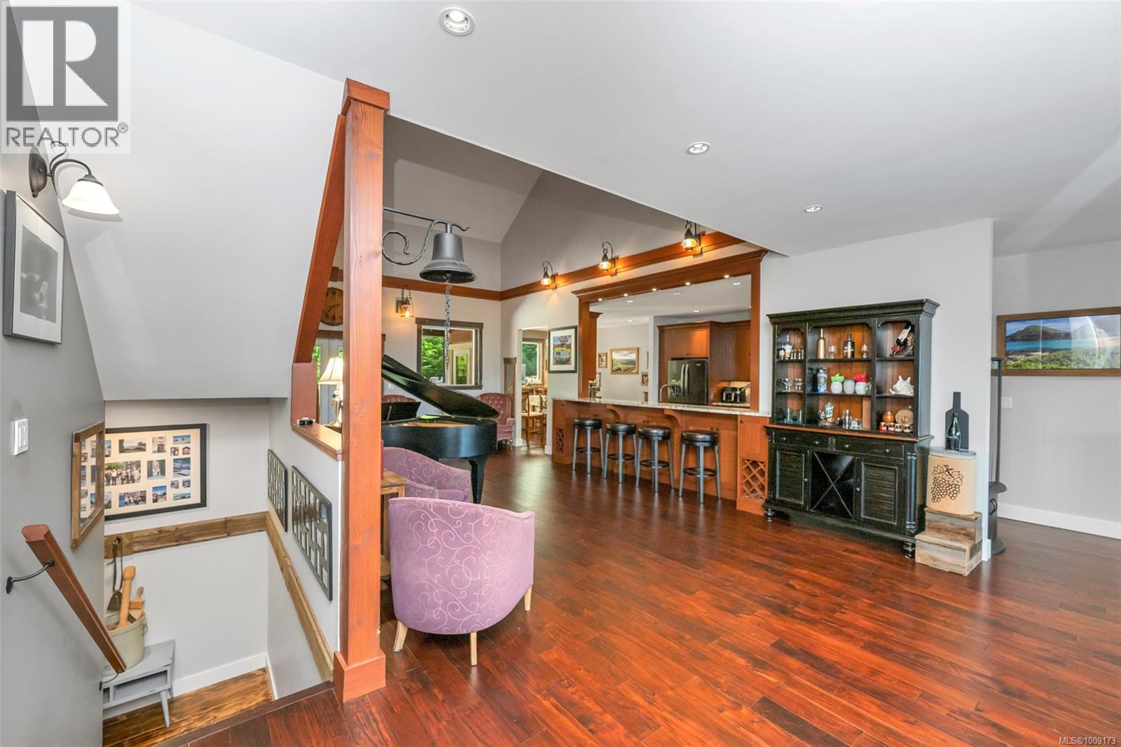 263 Tal Rd, Lake Cowichan