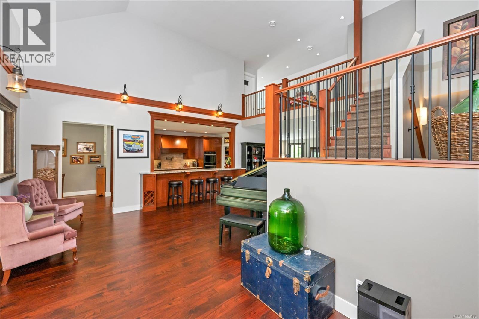 263 Tal Rd, Lake Cowichan