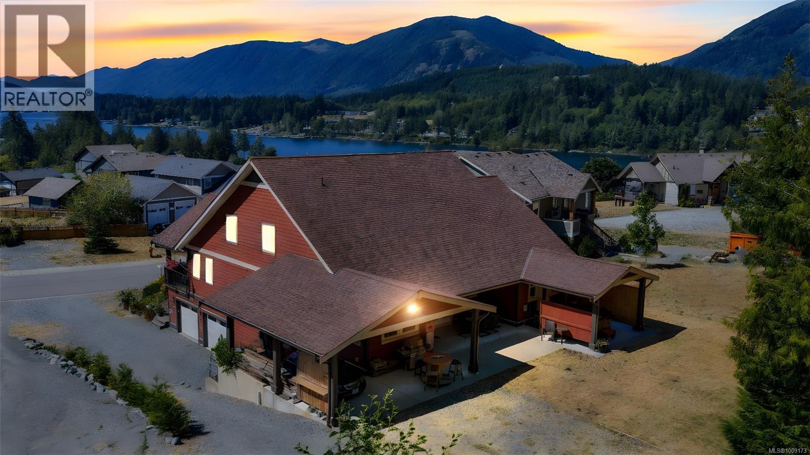 263 Tal Rd, Lake Cowichan