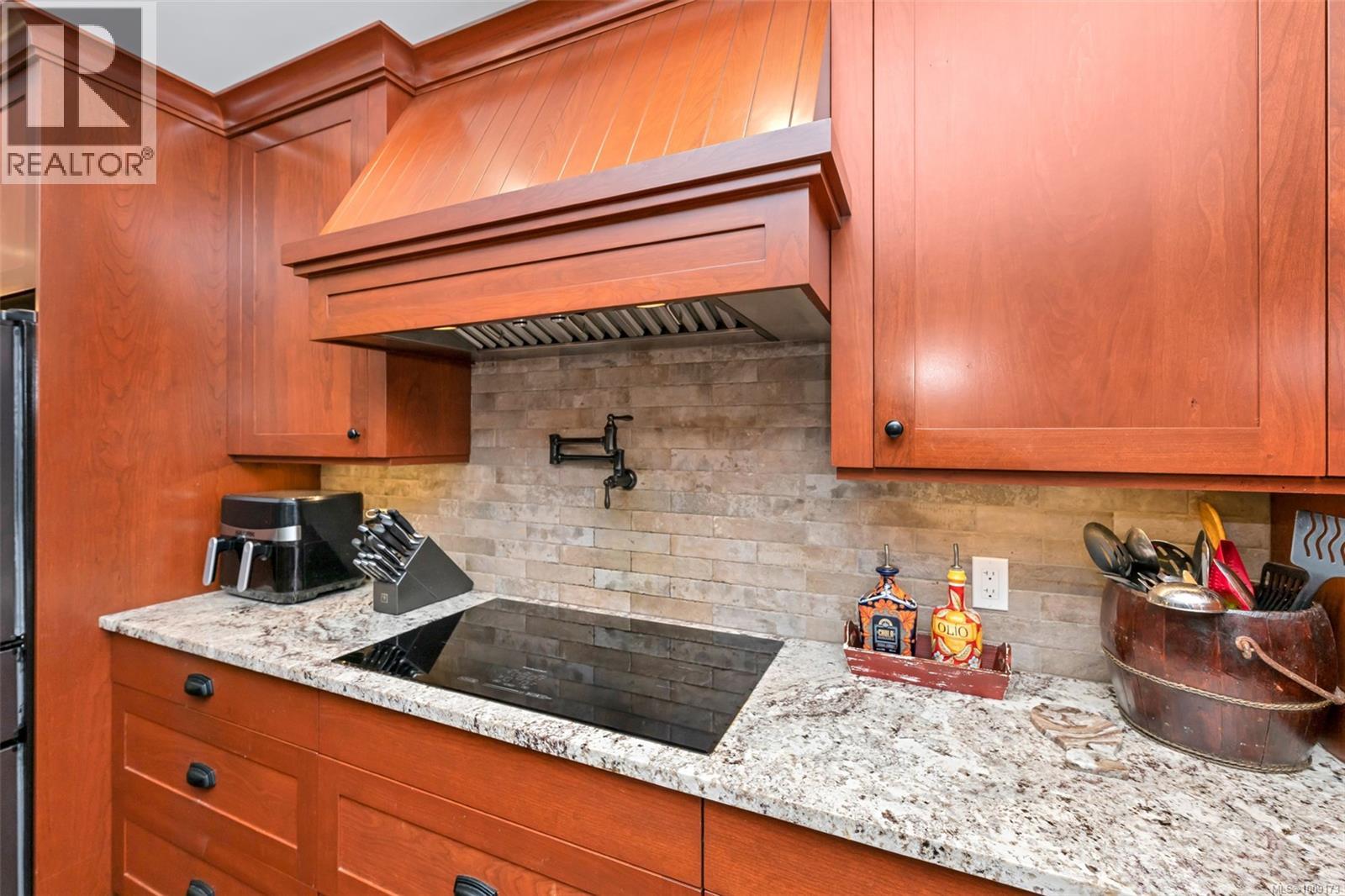 263 Tal Rd, Lake Cowichan