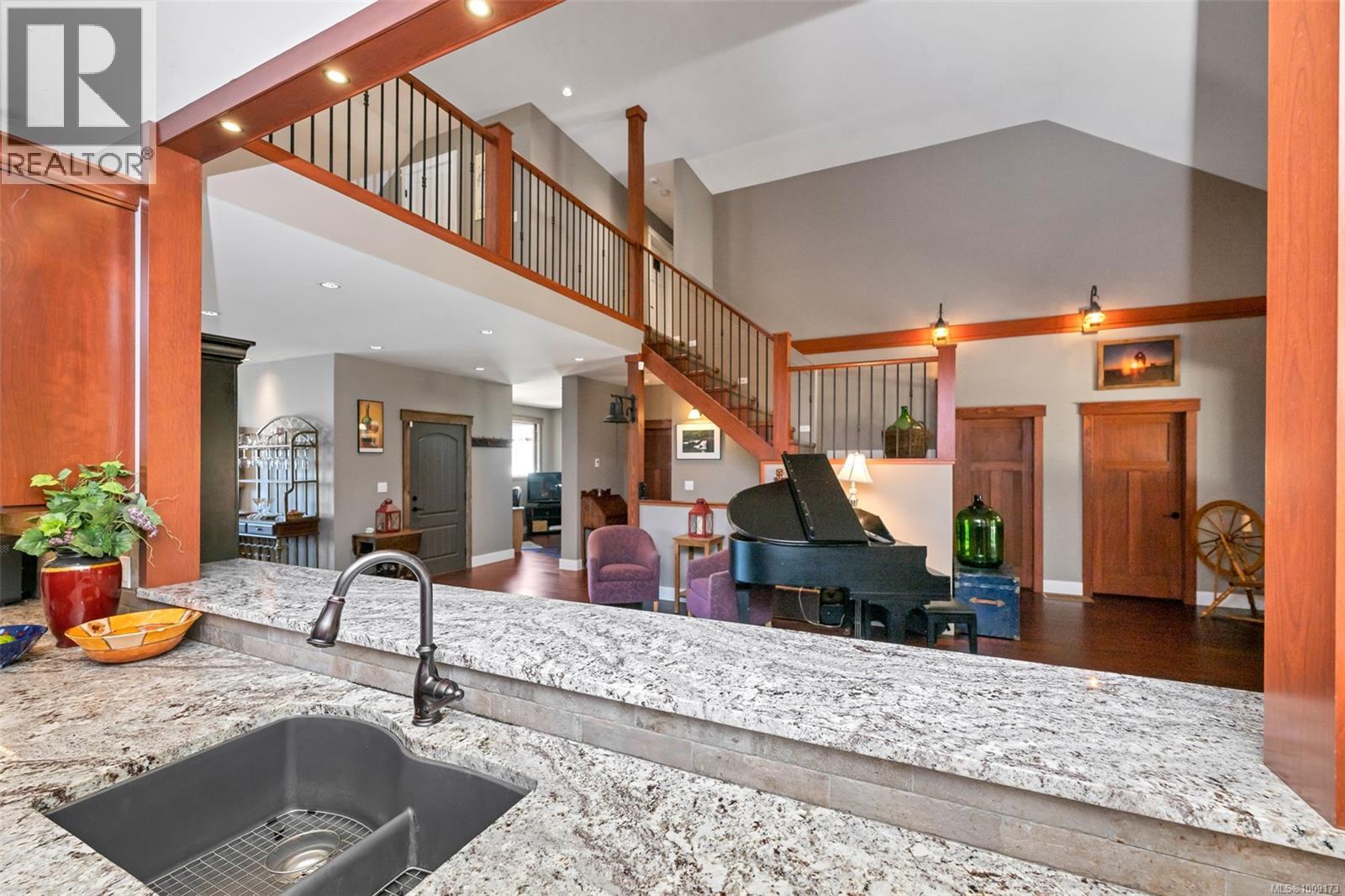 263 Tal Rd, Lake Cowichan