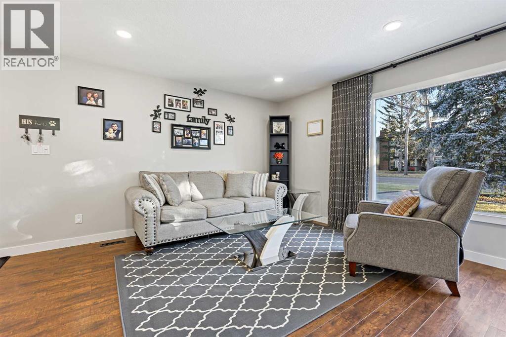 Single Family House Bungalow for Sale in  Midridge Drive SE Midnapore Calgary 