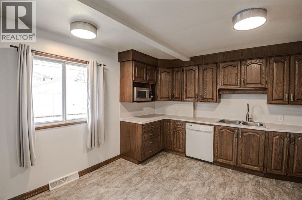 Single Family House Bungalow for Sale in  Centre Street NW Thorncliffe Calgary 