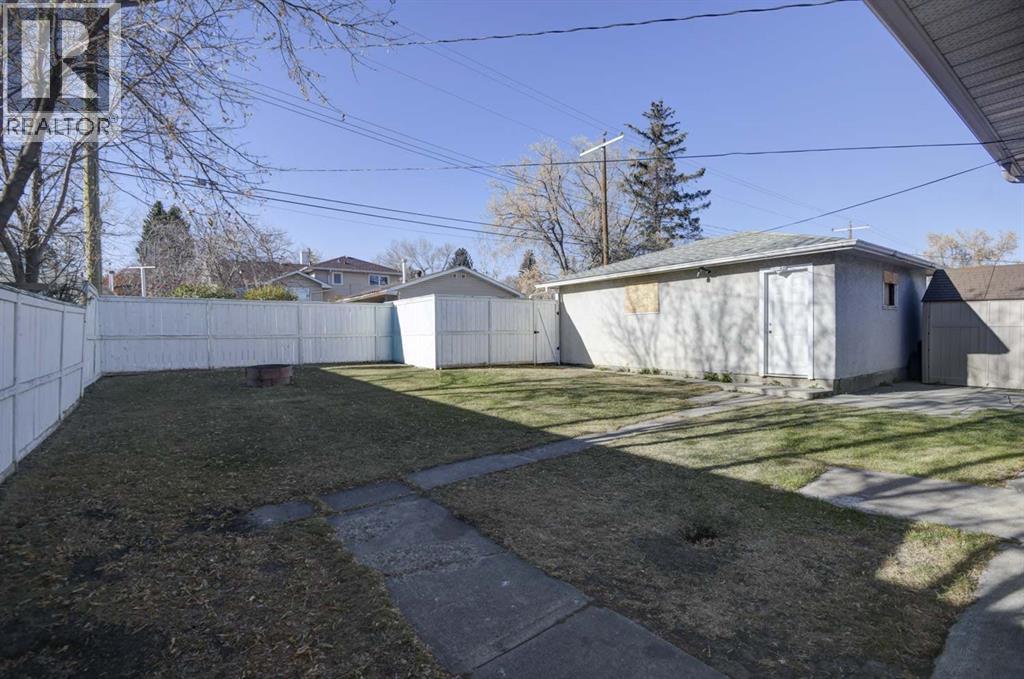 Single Family House Bungalow for Sale in  Centre Street NW Thorncliffe Calgary 