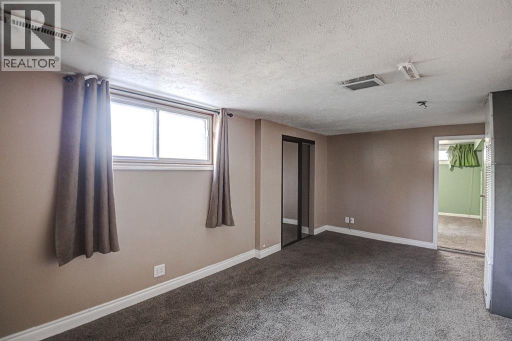 Single Family House Bungalow for Sale in  Centre Street NW Thorncliffe Calgary 